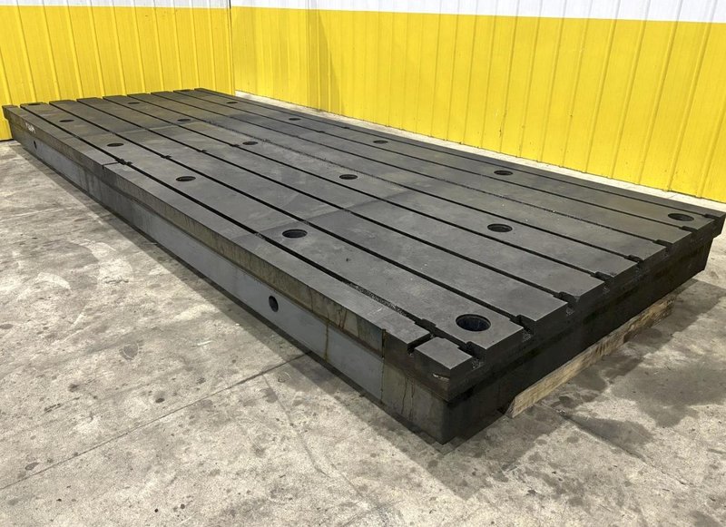 157" X 216.5" ' BAY CAST T-SLOTTED CAST LAYOUT FLOOR PLATE. STOCK # 0874126