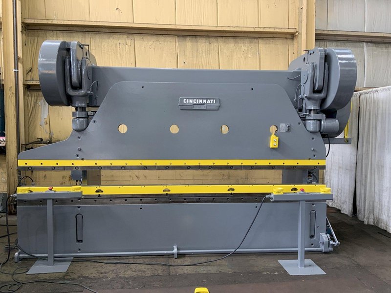 225 TON X 14' CINCINNATI PRESS BRAKE: STOCK #81401