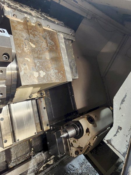 Doosan Puma 240B CNC Lathe, 2005 – Bar Feeder, Tailstock, Parts Catcher