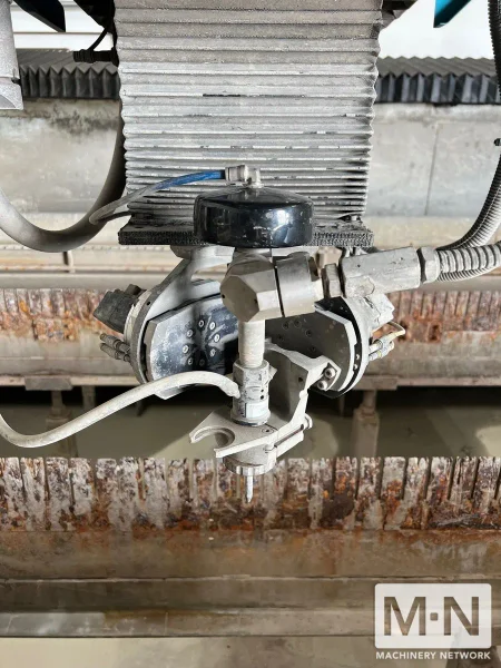 2016 Flow Mach M3B-7320 6' x 24' Waterjet