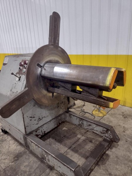 6,000 LBS X 36" AMERICAN MODEL #1000 MOTORIZED COIL REEL UNCOILER: YOBRO #24888