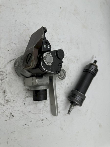 FROMM MODEL #A452 PNEUMATIC STRAPPING TOOL: YOBRO #26179