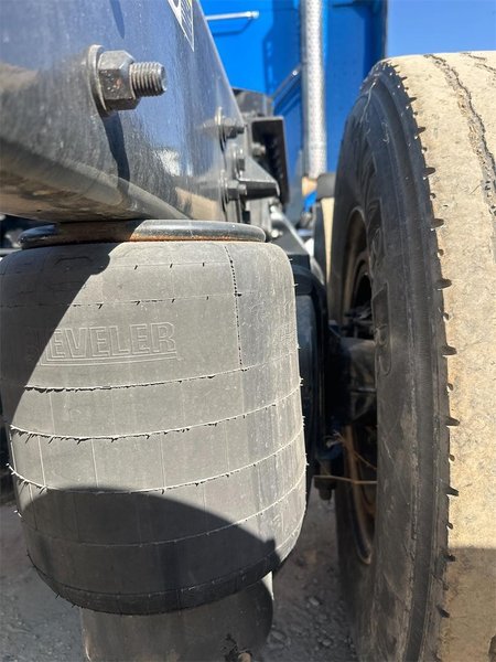 2022 Kenworth T680 1XKYD49X9NJ466983