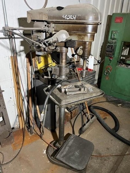 FLOOR DRILL PRESS