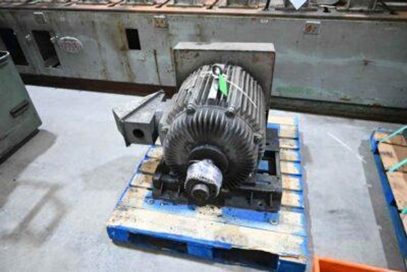 14 Stand x 2-1/2″ x 18″ YODER M2-1/2 Rollformer Stock# 4185