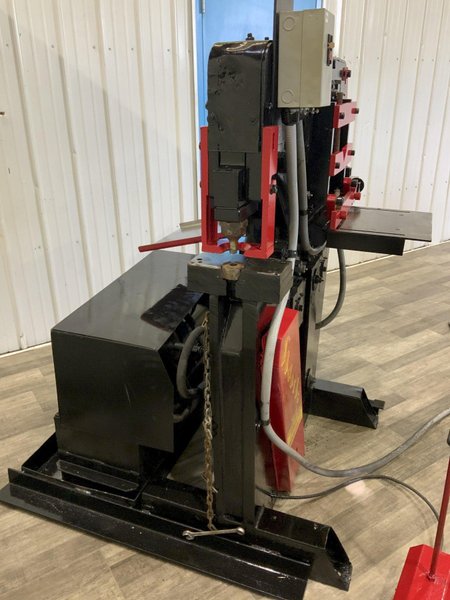 100 TON EDWARDS JAWS IV HYDRAULIC IRONWORKER: STOCK #80687