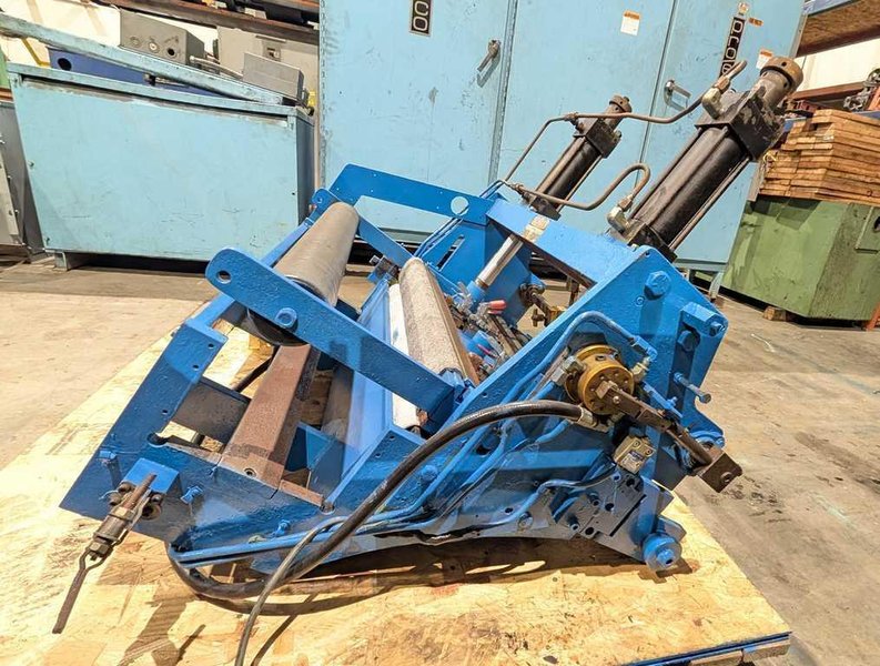 Tension Stand, Ruesch, 32&quot; Wide