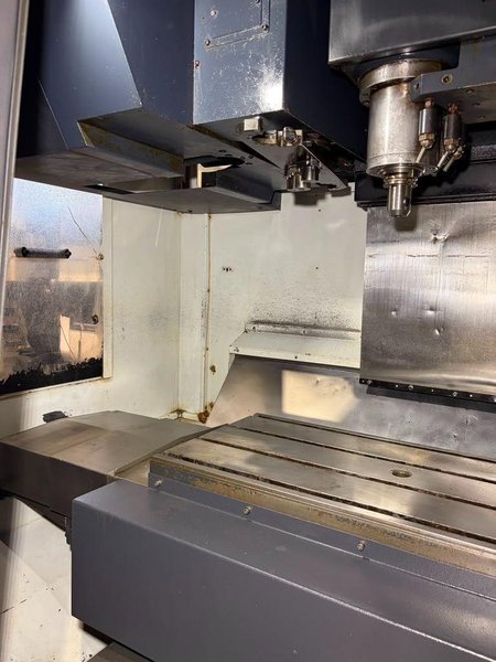 Doosan MV-3016L CNC Vertical Machining Center – Mill