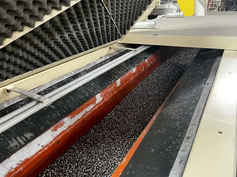 USED ALMCO MODEL V-14120 CONTINUOUS THRU-FEED VIBRATORY FINISHING SYSTEM, Year: 2022