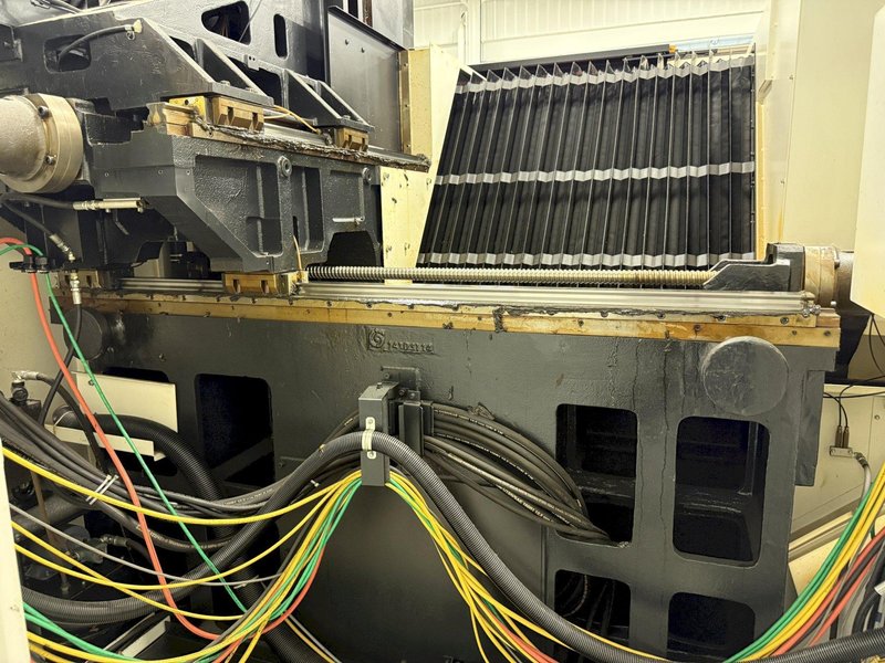 2015 Used Mazak VCU-500U 3X CNC Vertical Machining Center For Sale