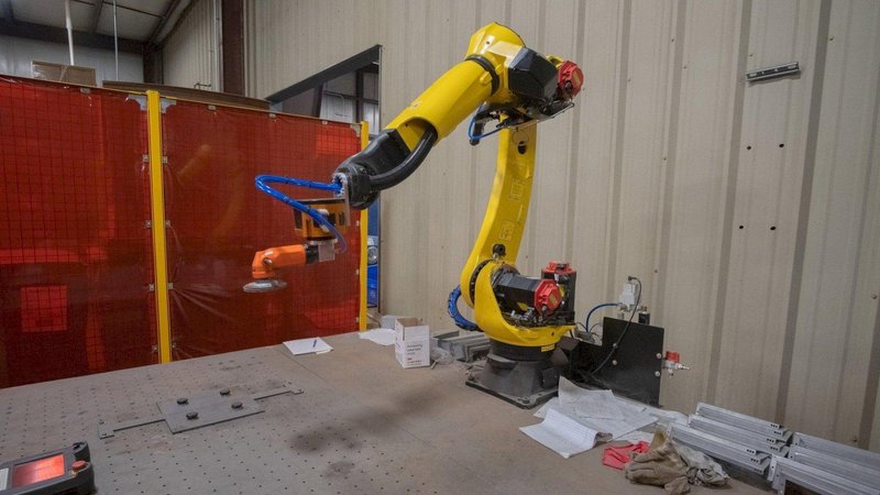 Fanuc M‑20iD/25 Robotic Grinding Cell – High‑Precision 25 kg Payload, April 2022 Build