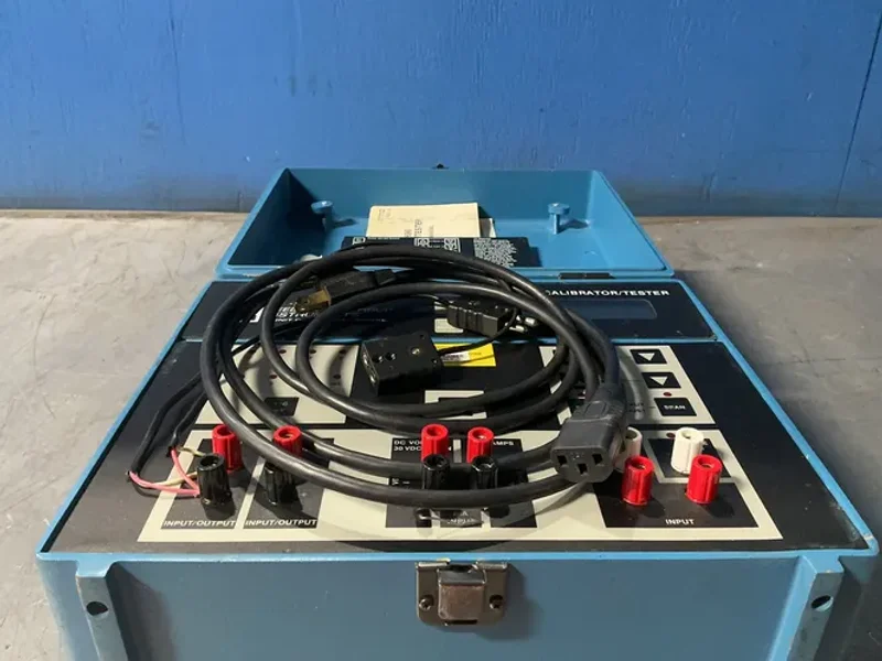 LEEDS &amp; NORTHRUP INSTRUMENTS CALIBRATOR/TESTER   -  9696