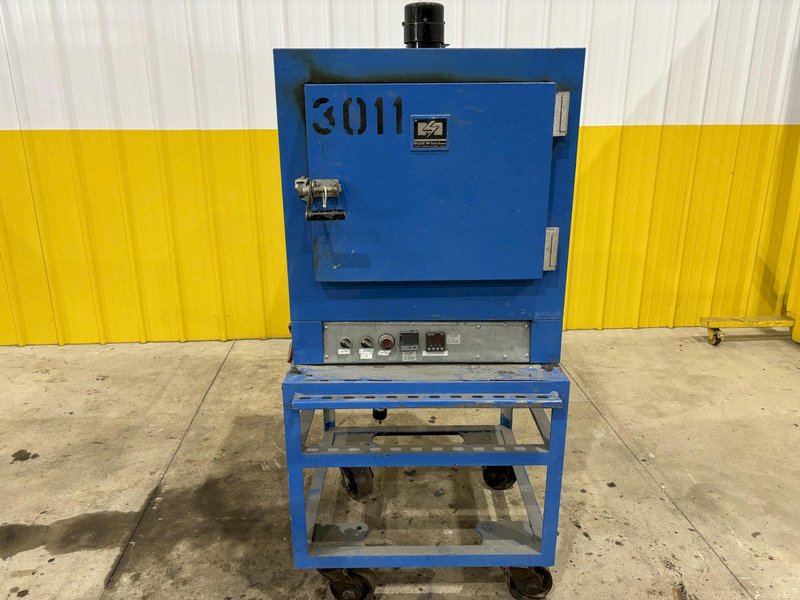 550 DEGREE X 18" X 18" BLUE M MODEL #OV-18A ELECTRIC OVEN: STOCK #21066