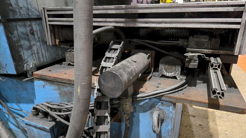 UNKNOWN Automatic Bandsaw AS-IS