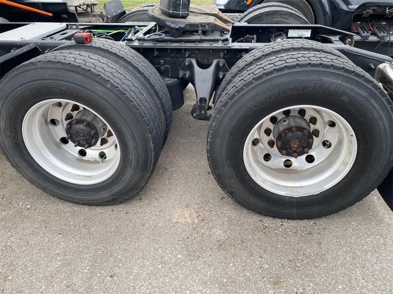 2018 International LT625 3HSDZAPR9JN532736