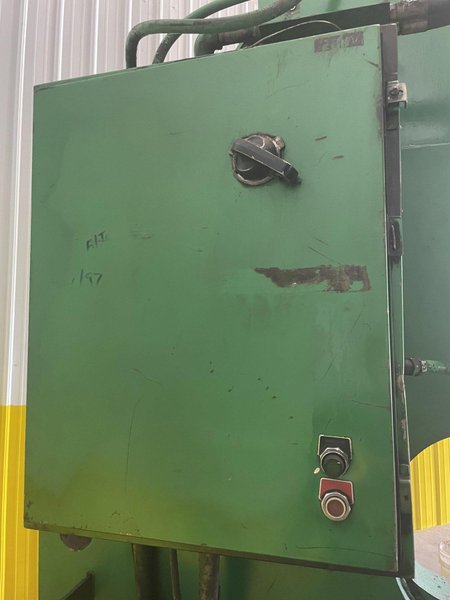 125 TON HILL ACME MODEL #7 SINGLE END HYDRAULIC PUNCH: STOCK #14713