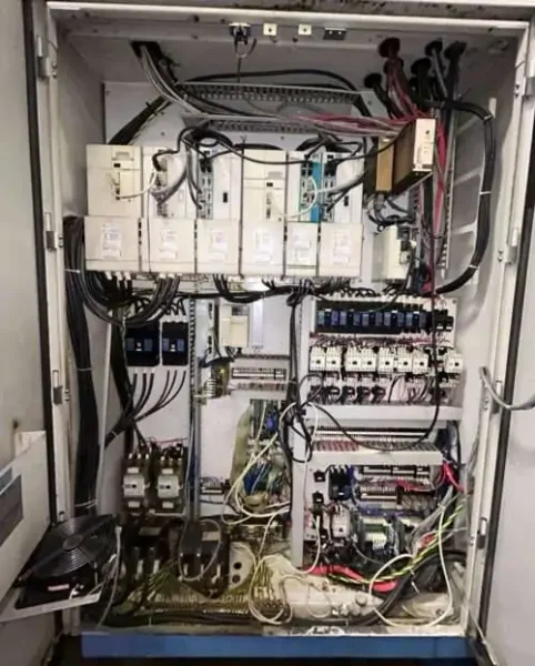 Mazak Variaxis 630 5 Axis CNC Vertical Machining Center