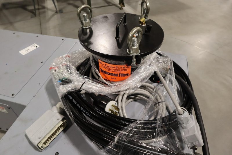 PressureTech PT2000-8H Coolant System 2000 PSI, 8 Outputs,- Auction Item