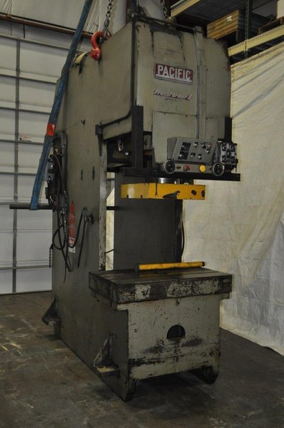 300 Ton Pacific Pressformer Hydraulic Press