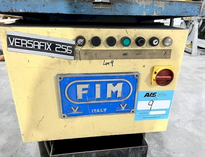 8 X 8 X 1/8&quot; FIM MODEL #VERSAFIX 256 HYDRAULIC METAL CORNER NOTCHER: STOCK #19721