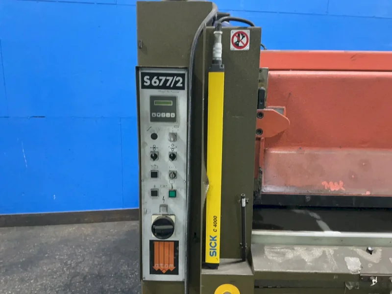 ATOM 32” X 80” DIE CUTTING PRESS  -  S 677/2 RH CE