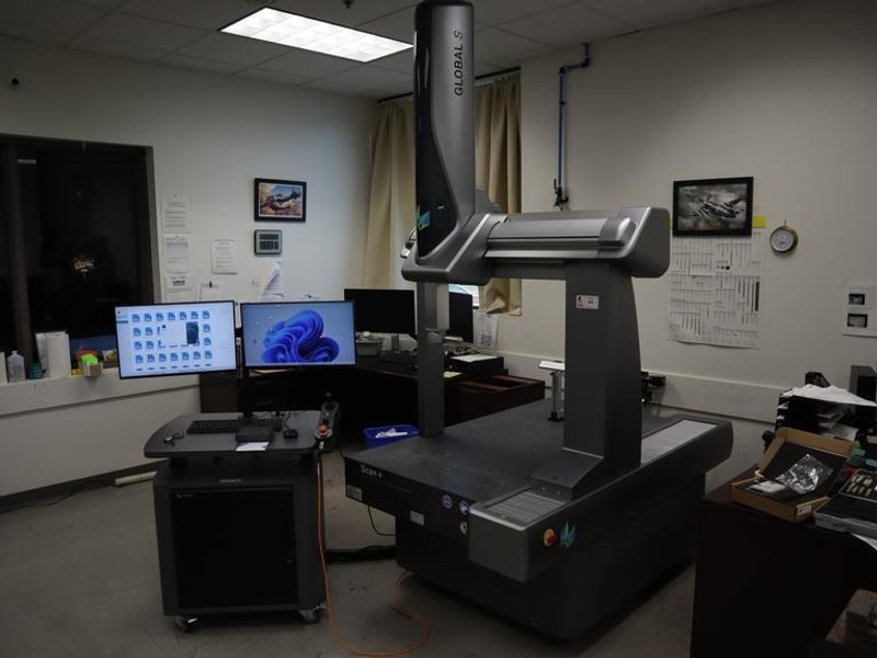 Hexagon Global S Scan+ Coordinate Measuring Machine, Direct Computer Controlled, Scanning, Stylus Rack, Power Articulating Probe - NEW 2025- Auction Item