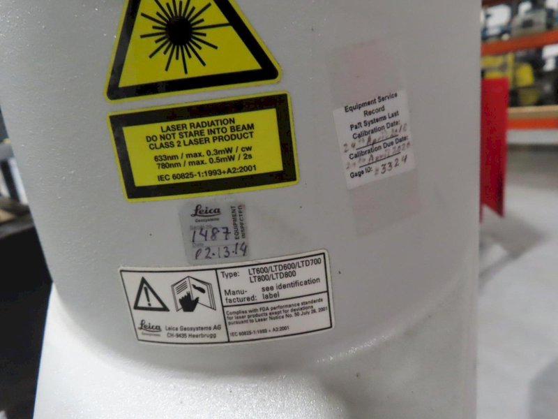 Leica Leicatracker Portable 3D Measurement System with Leica Nivel 20 Level, Rolling Work Station with Leica LT Controller Base- Auction Item