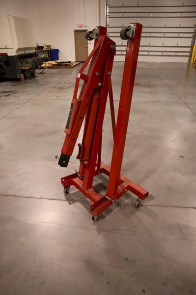 8- Ton Long Ram Rolling Engine Hoist with Folding Legs ***Missing Handle***- Auction Item