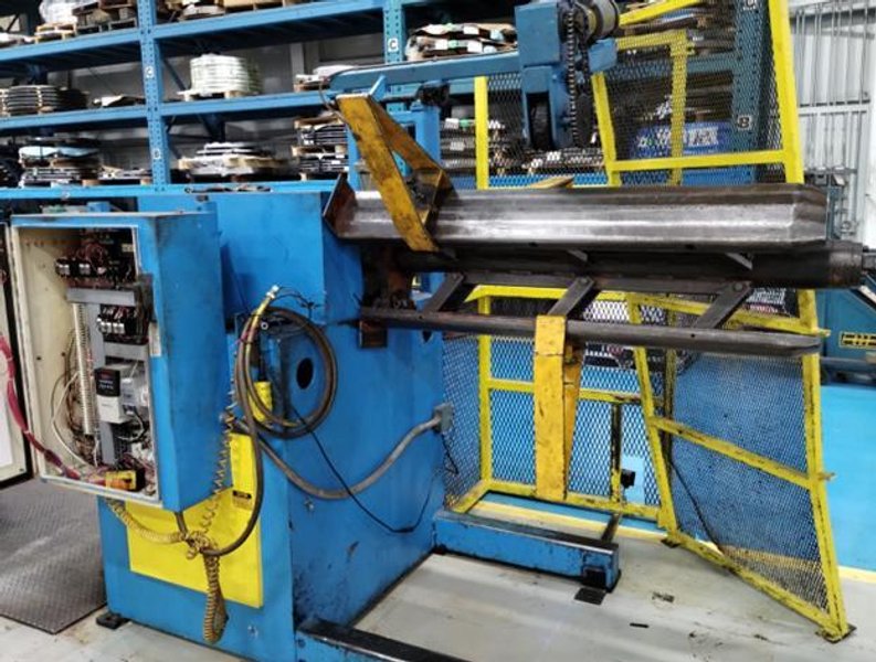 DALLAS UPRIGHT COIL REEL/FEEDER STRAIGHTENER: YOBRO #24605