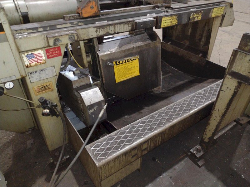 18" X 22" HEM MODEL #V100-LM2 VERTICAL BAND SAW: STOCK #19152
