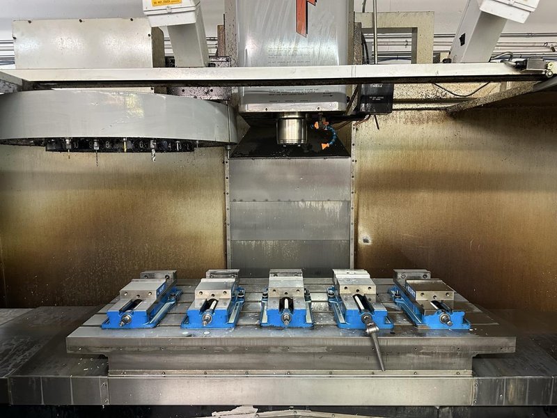 Haas VF-6 VMC, 1997 – 4th Axis Ready, Chip Auger