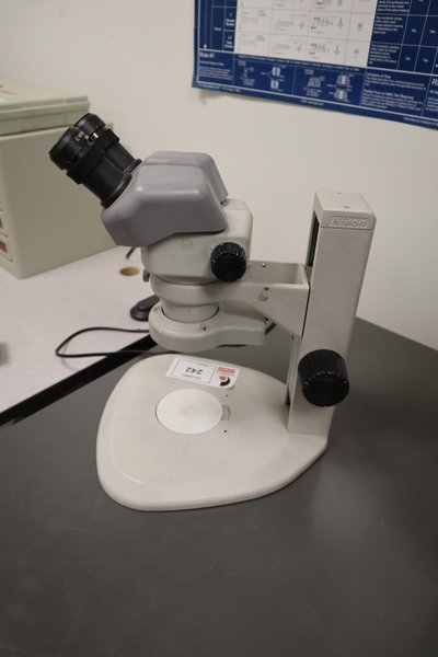 Nikon SMZ645 Stereo Zoom Microscope with Light Ring, .8-5X Zoom, 10X Eyepiece Lenses- Auction Item