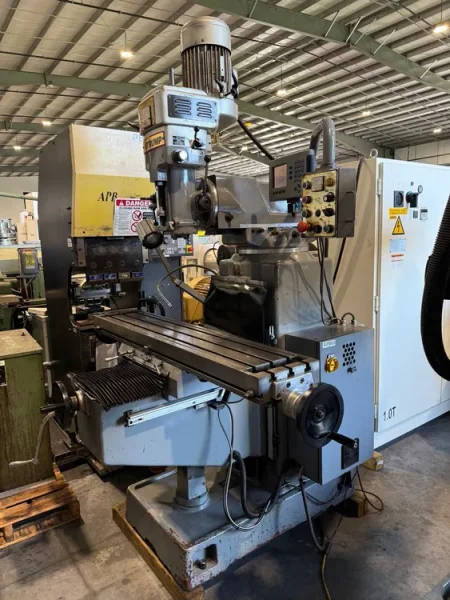 ATRUMP K6F Heavy Duty Milling Machine 40 Taper 6 H.P. DRO 2003’# 7694