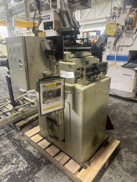 12&quot; Wide CWP Powered Straightener Model #12B For Sale