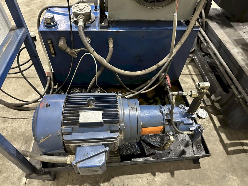 200 TON (2-3/8&quot; TO 9-5/8&quot;) DIAMETER TRUE GRIT MODEL CT200 HYDRAULIC TUBE &amp; PIPE PUSH POINTER / END FORMER/ SWAGING PRESS: STOCK #22399