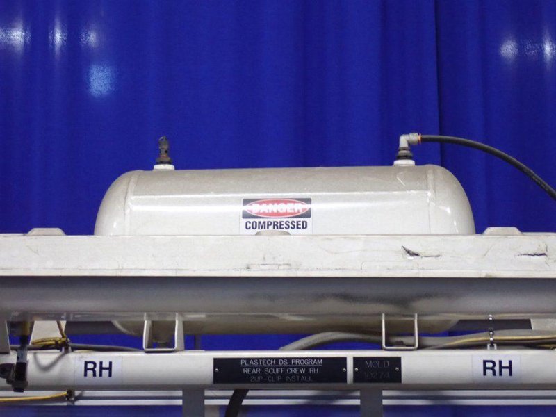HS TECHNOLOGIES ASSEMBLY STATION  -  QUAD CAB REAR SCUFF