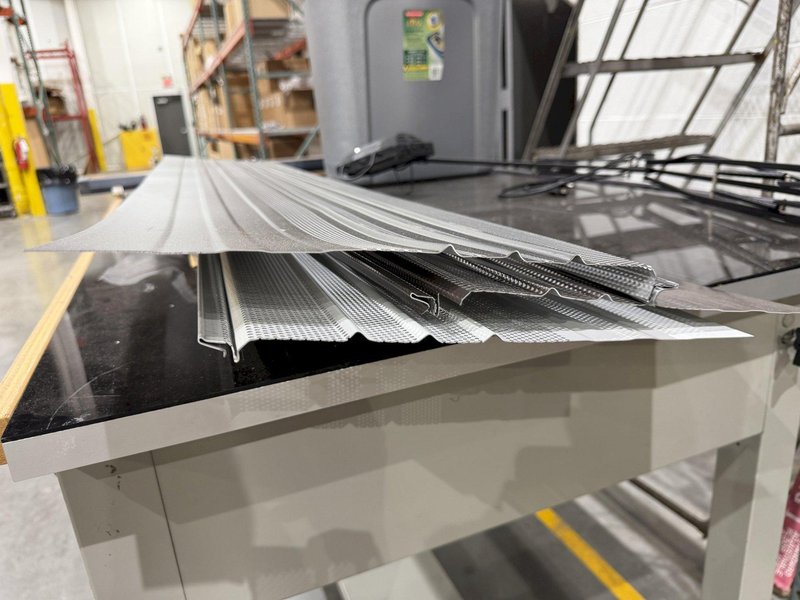 22 STAND X 2" RLM ROLLFORMER LINE TOOLED FOR TERMINATOR GUTTER TOPPER 2004 26" ROLL SPACE: YOBRO 25921