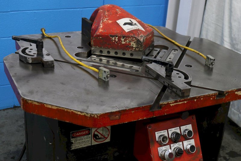 AMADA NOTCHER: STOCK 73593