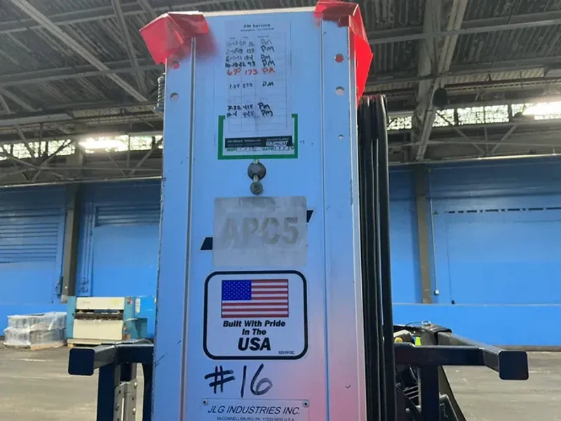 Jlg Industries 400 Lbs Vertical Mast Lift - 20msp