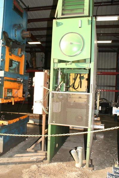 110 CINCINNATI HYDRAULIC PRESS: STOCK #65957