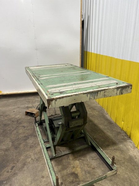 32" X 63" HYDRAULIC SCISSOR LIFT TABLE: STOCK 14718