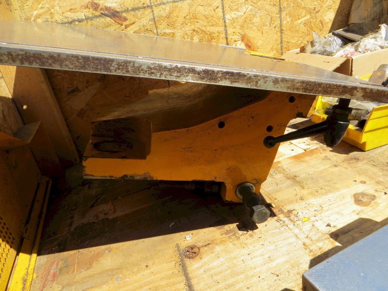 185 Ton Geka Hydraulic Ironworker Model 165S