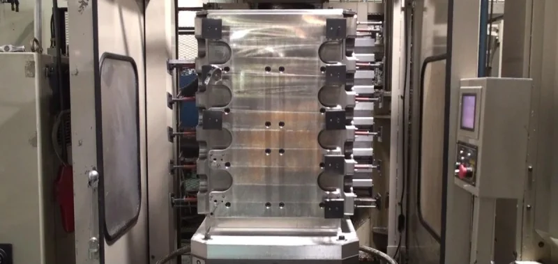 1999 HITACHI SEIKI HS630 WITH RGV | Machining Centers, Horizontal