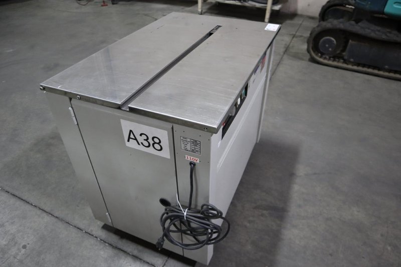 ULINE H-959 Poly Strapping Machine, Semi-Automatic, Portable on Casters- Auction Item