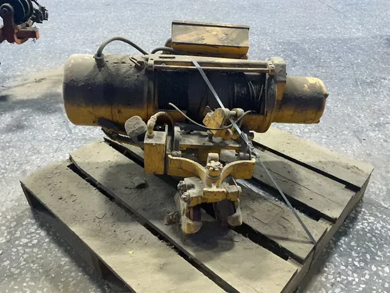 ACCO 1000 LBS HOIST  -  H4234P