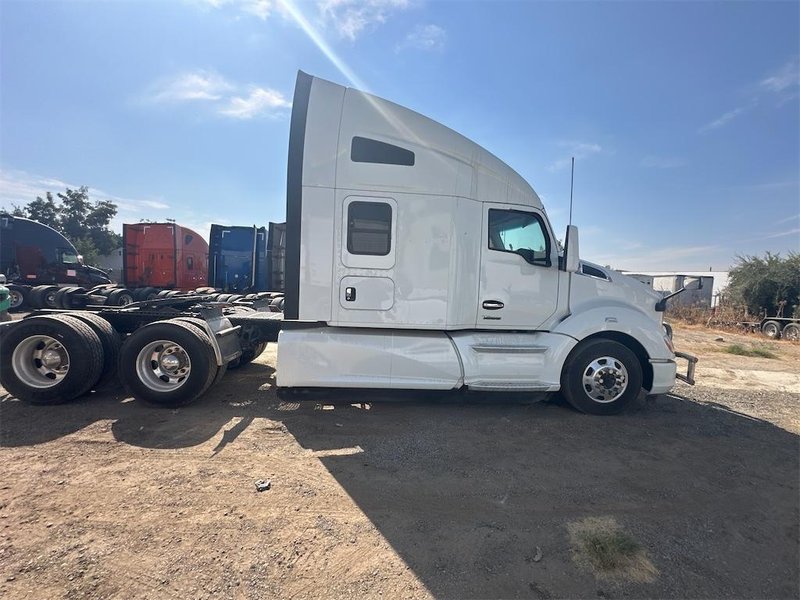 2022 Kenworth T680 1XKYD49X5NJ499897