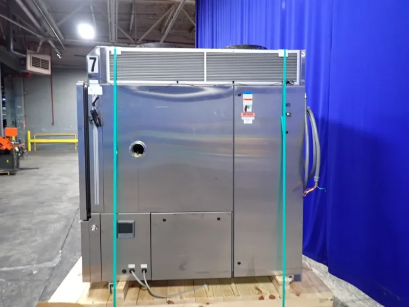 ESPEC 23" X 30" X 33" TEMPERATURE CYCLING CHAMBER  -  EGNX12-6CAL