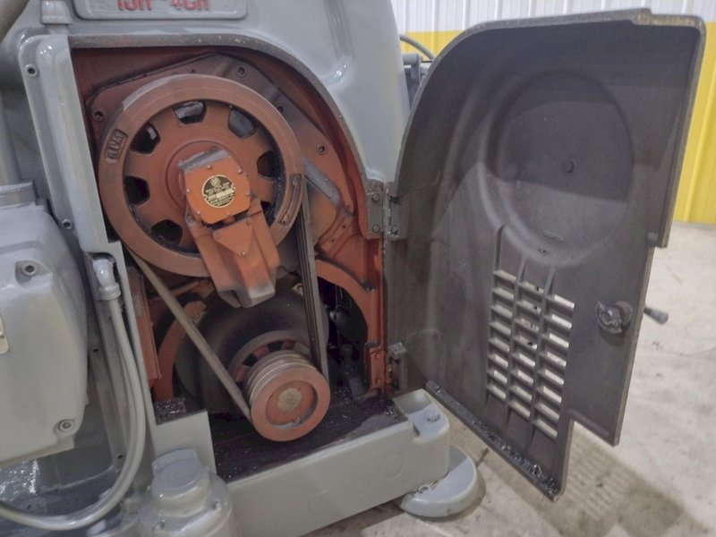 15 HP KEARNEY &amp; TRECKER MODEL #4CH VERTICAL MILL: STOCK #22776