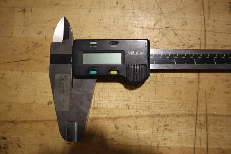 Mitutoyo Absolute Digimatic CD-24"C Verneer Calipers,- Auction Item