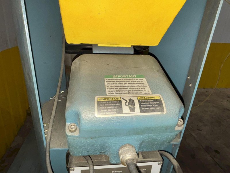 3 CU FT SIGMA SYNTRON FMC MODEL #VPF305 HOPPER &amp; BOWL FEEDER: STOCK #23083